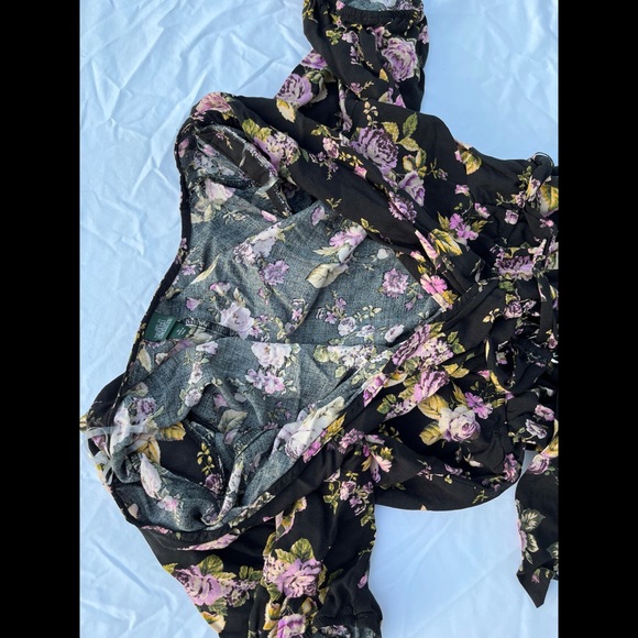 Floral Black Jumpsuit - Picture 9 of 14